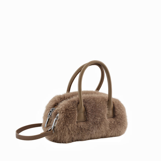 Tote Bag With A Vintage Niche Design Featuring Intricate Faux Mink Fur Detailing
