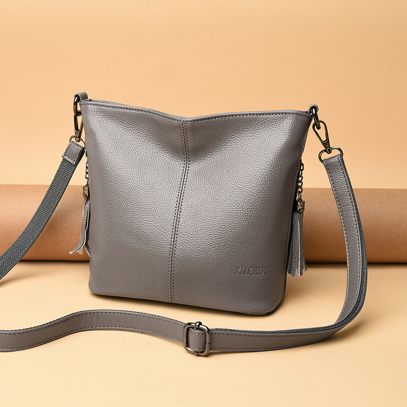 Womens Versatile High-Capacity Tassel Crossbody Bag